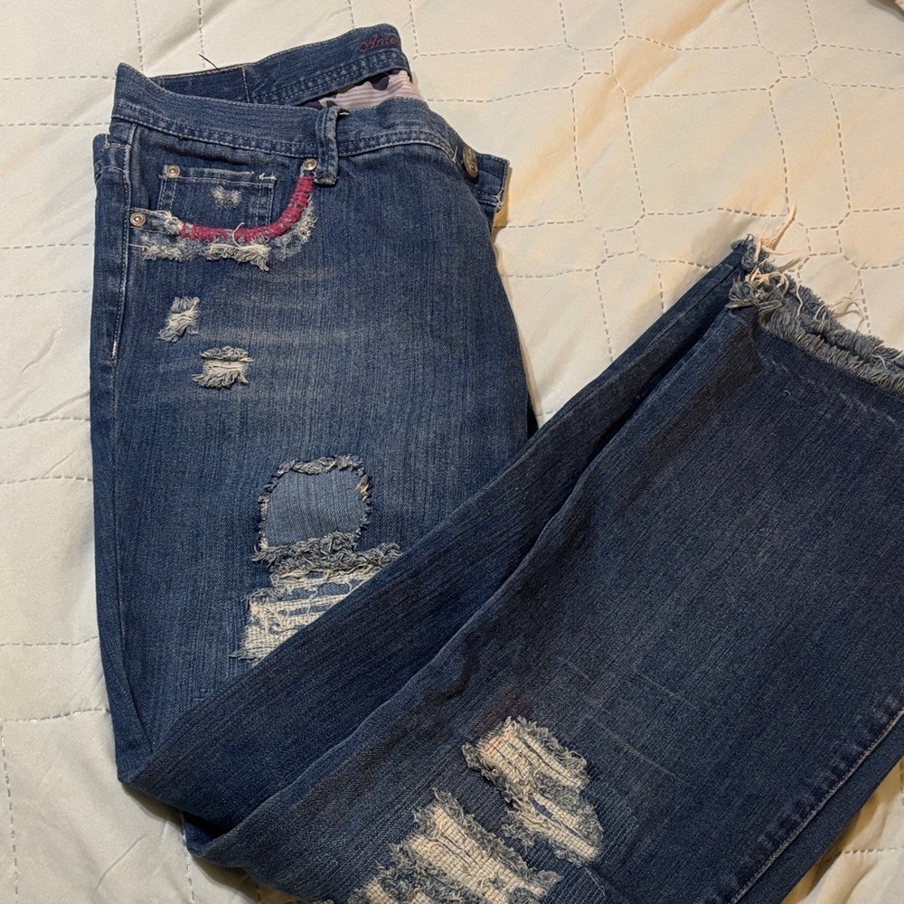 American Eagle Distressed Blue Jeans